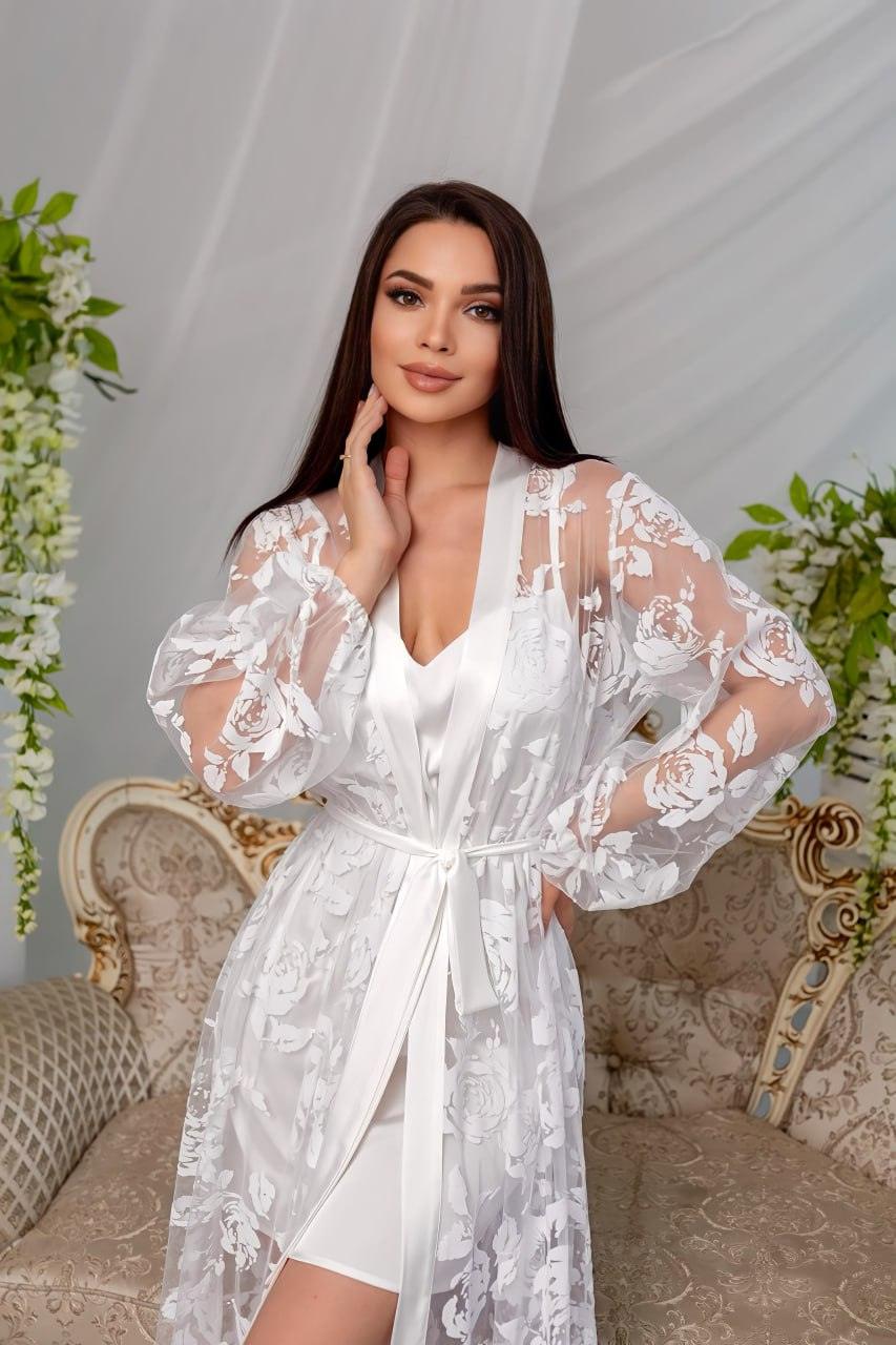 Lace bridal robe