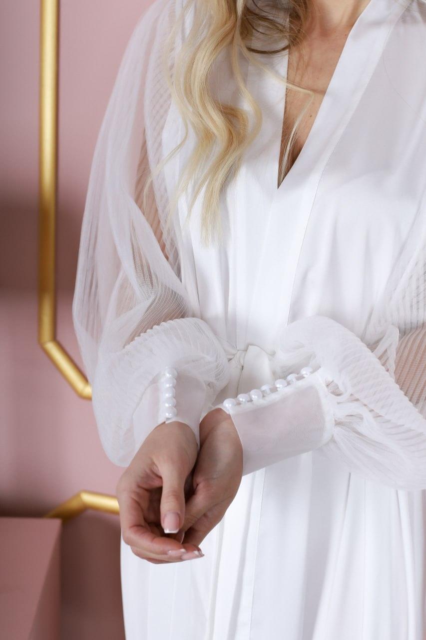 Long bridal robe