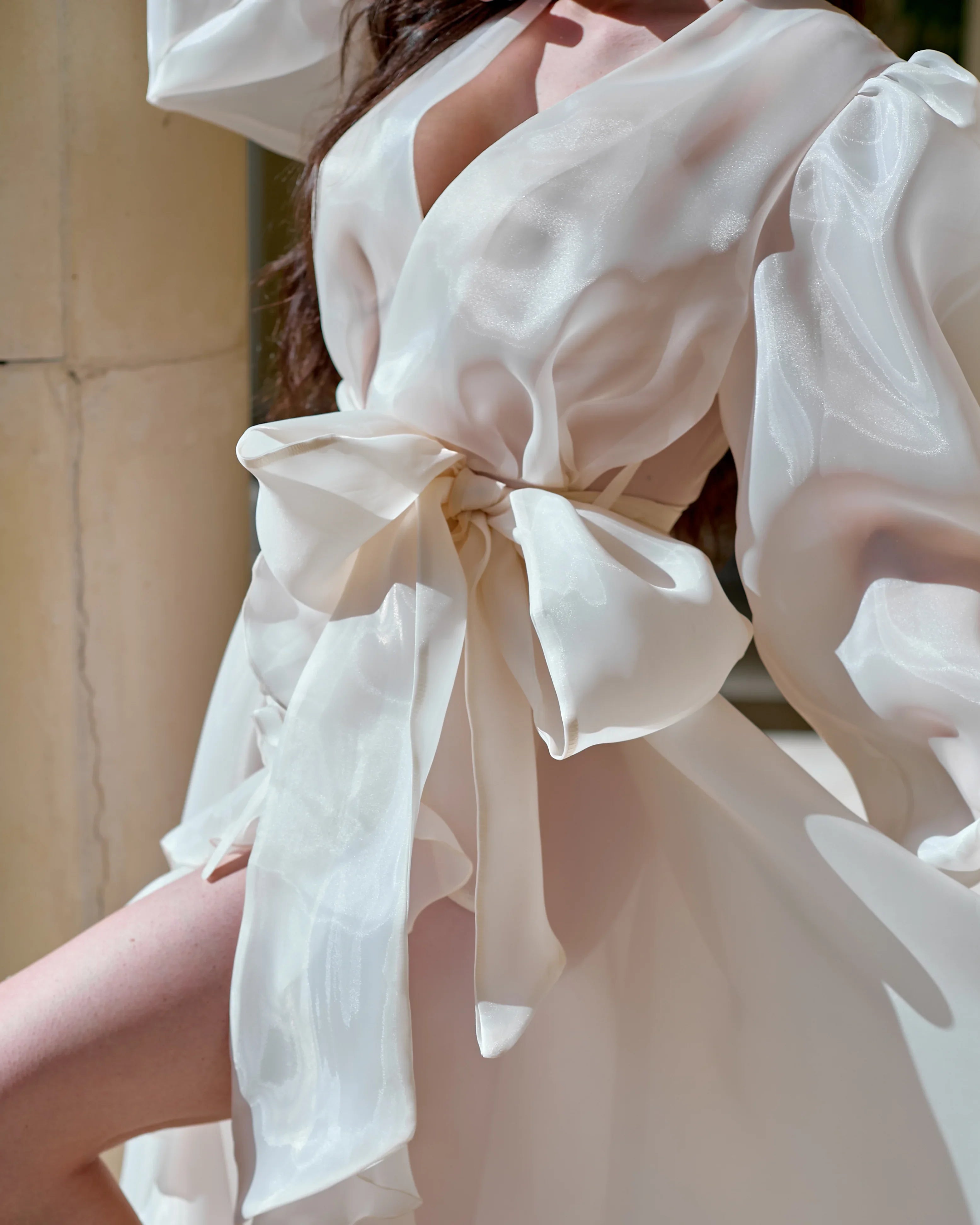 Sheer Organza Bridal Robe – White Ruffle Wedding Dressing Gown with Puff Sleeves