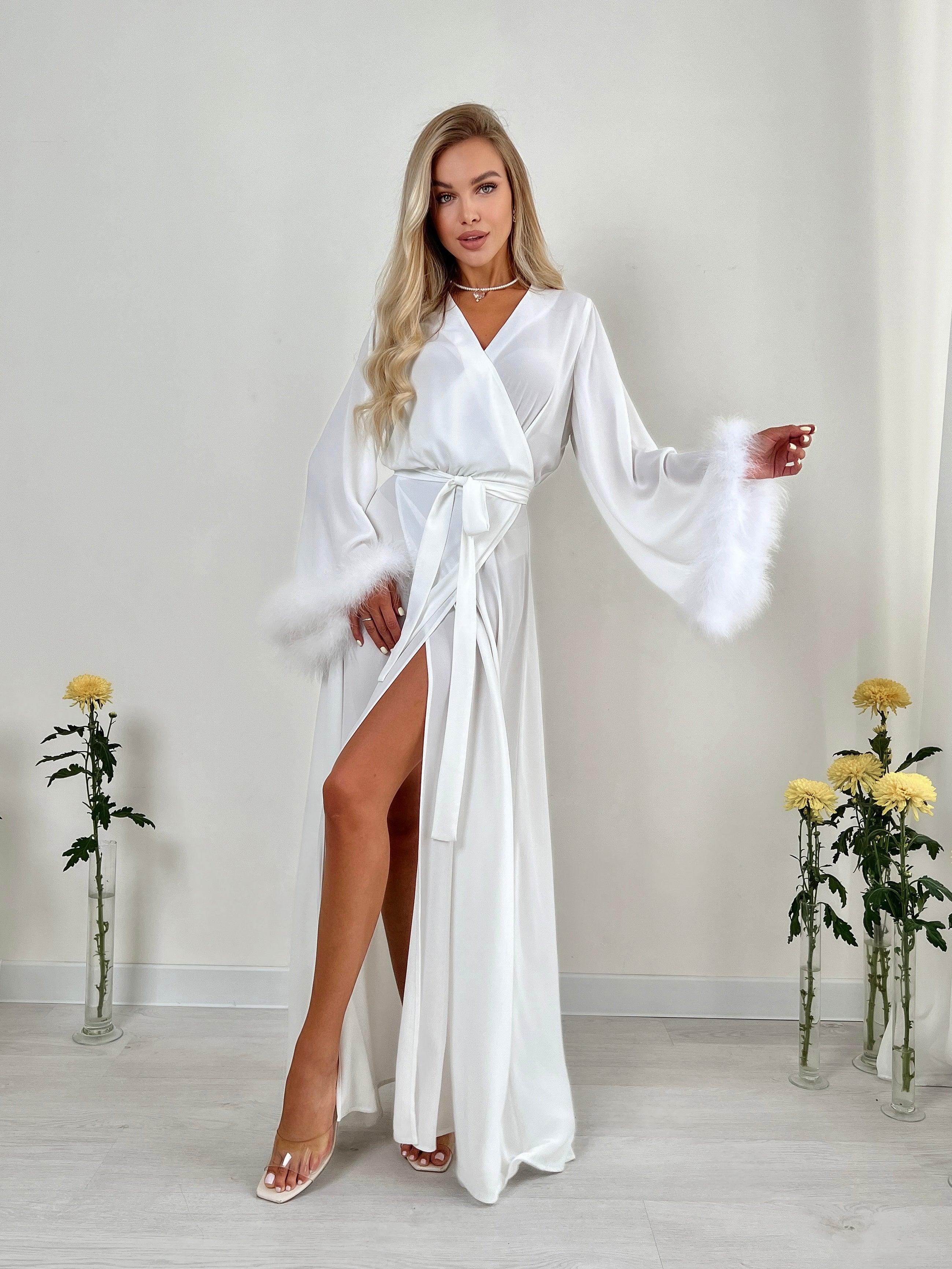 Bridal feathers robe