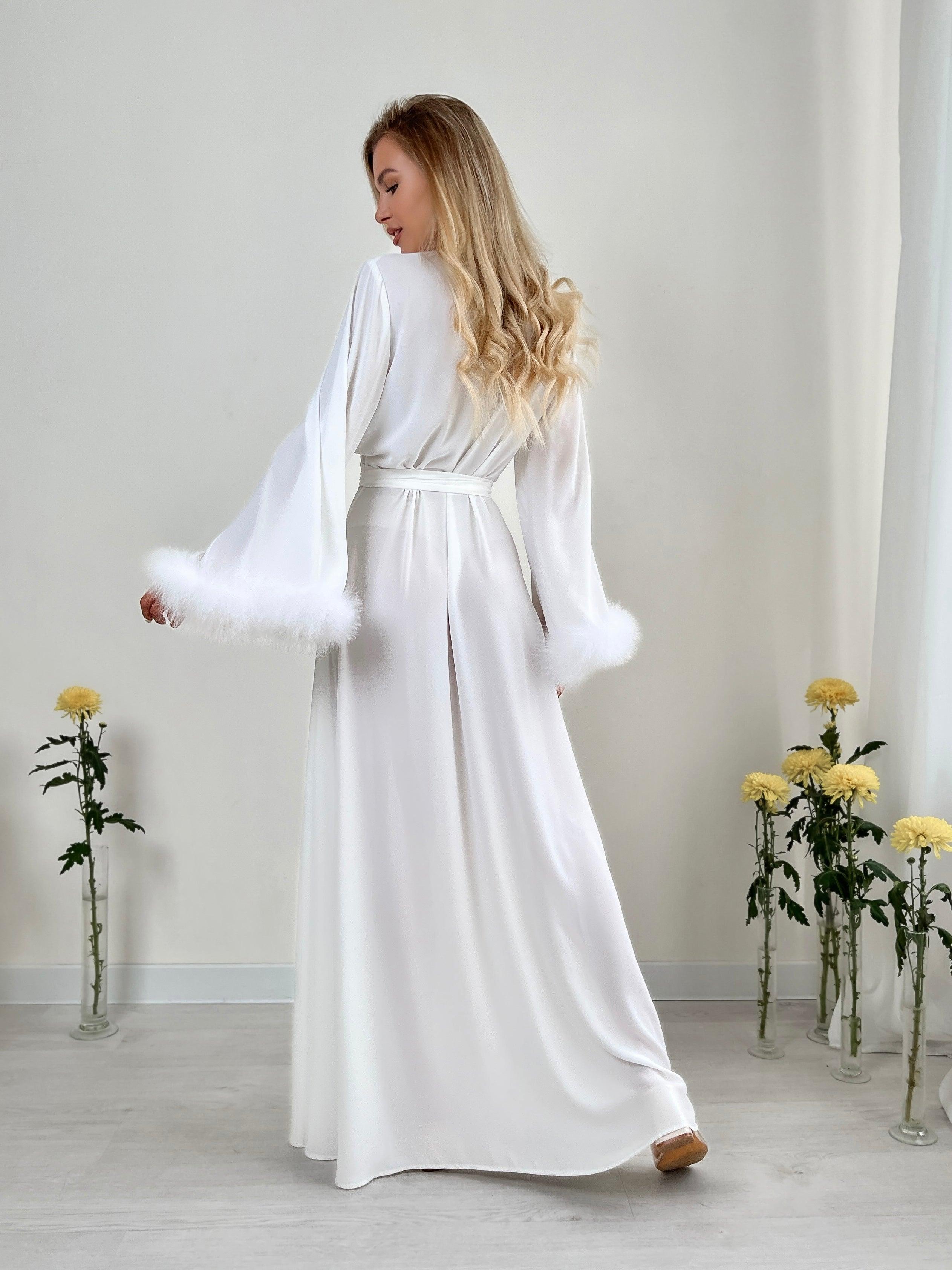 Bridal feathers robe