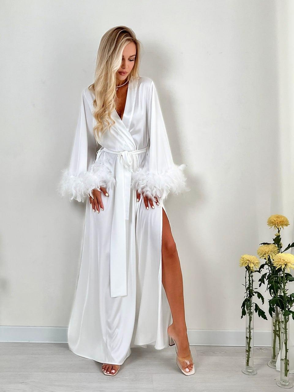 Bridal feathers robe